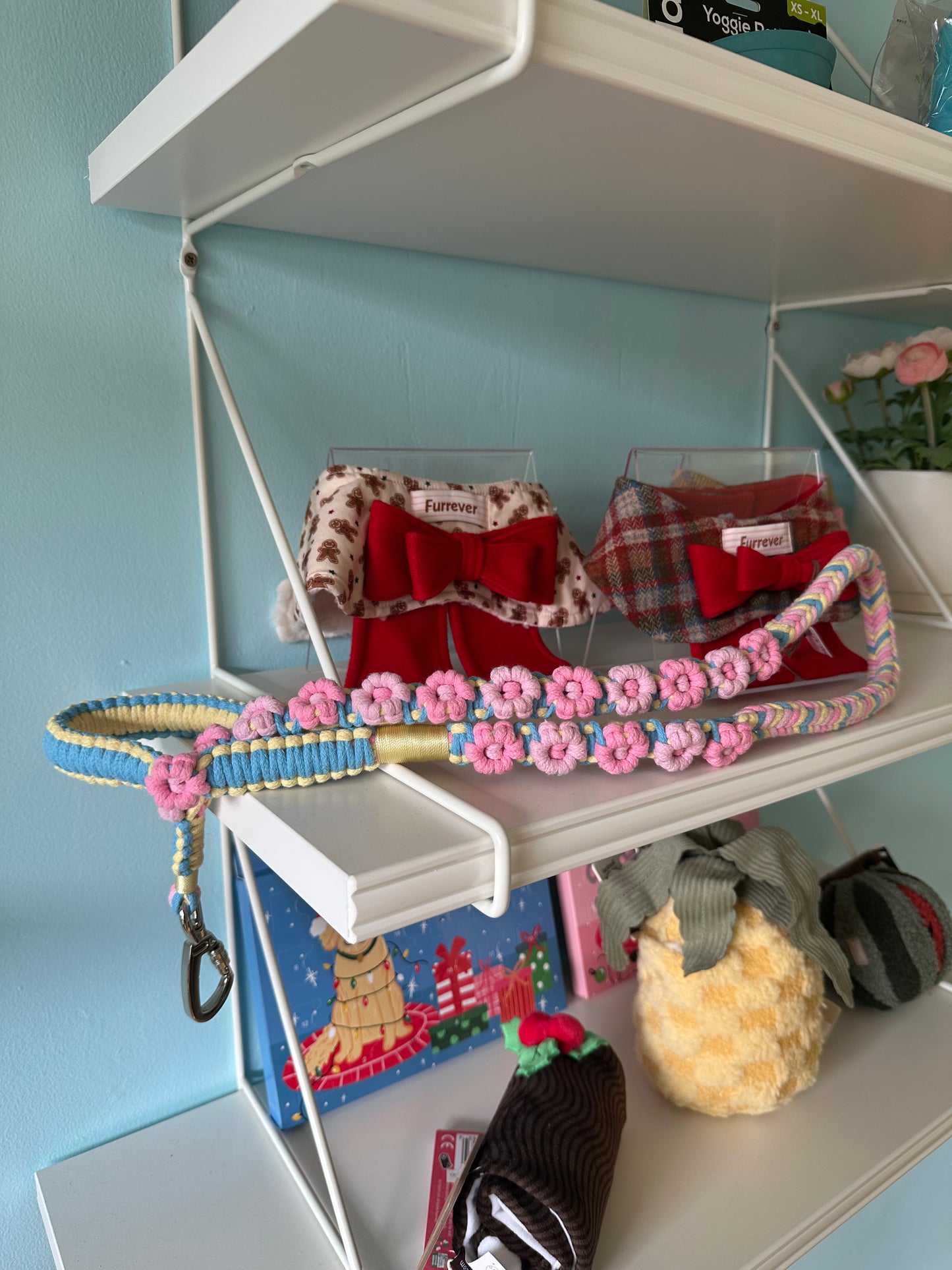 Handmade Floral Braided Dog Leash (Pink)